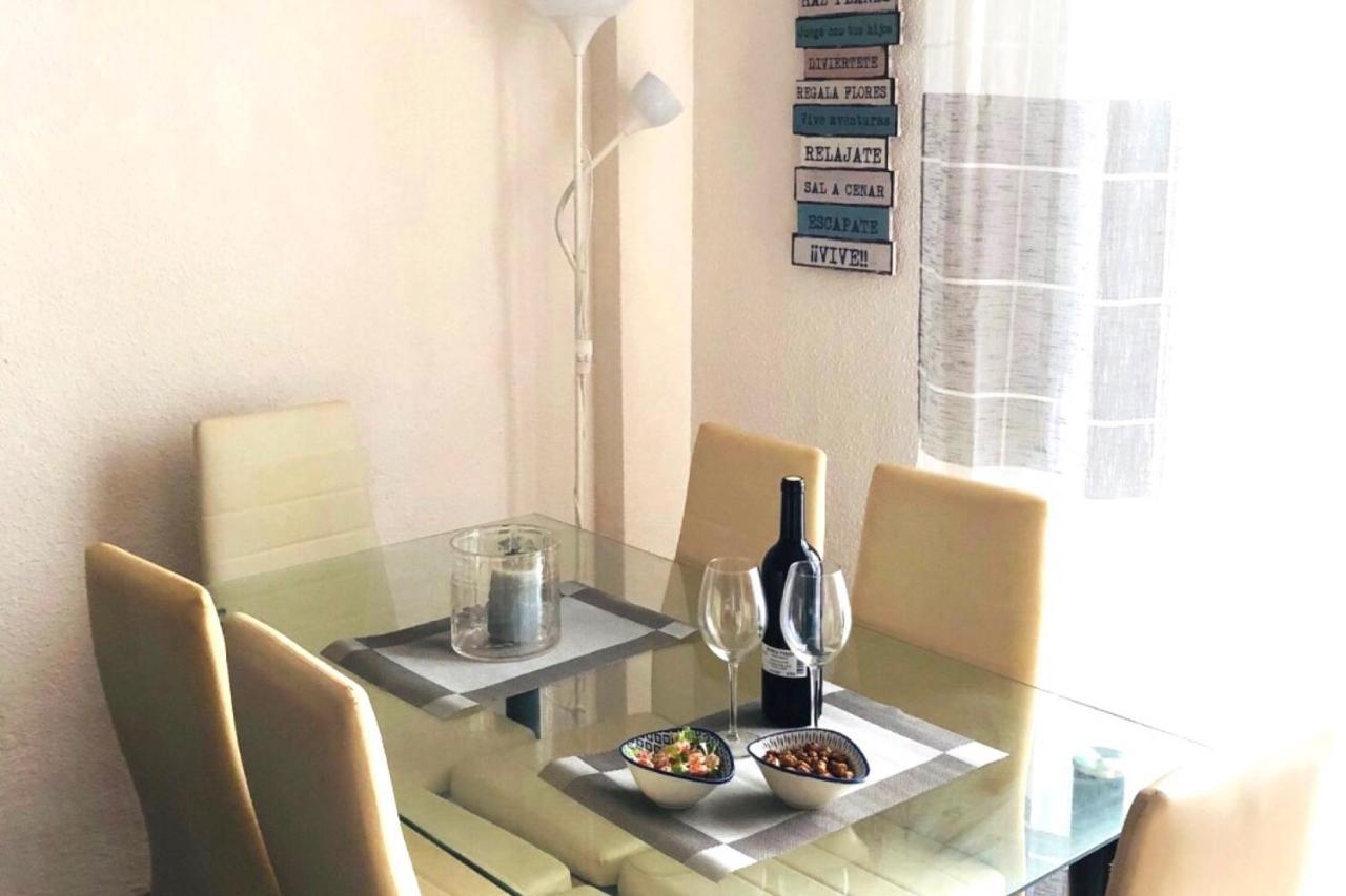 Apartment With Pool & Balcony Less Than 10Min Walk To La Mata Beach! Torrevieja Exteriör bild